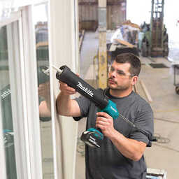 Pistolet à mastic 18V LXT (1x1,5 Ah) MAKITA DCG180RY