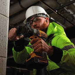Perceuse-visseuse À Percussion  XR 18V + DCB184 5.0 Ah Li - ion dans coffret TSTAK - DEWALT DCD996P1