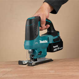  Scie sauteuse 18V LXT (2x5,0 Ah) en MAKPAC MAKITA DJV184RTJ