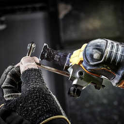 Outil multifonction 18V Li-Ion (2x4.0 Ah) dans coffret T-STAK - DEWALT DCS355M2
