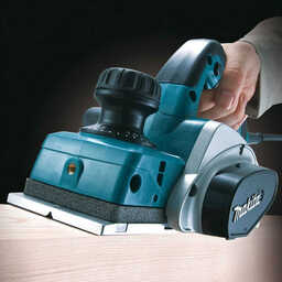 Rabot électrique 620 W dans coffret Makpac - MAKITA KP0800J