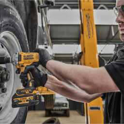 Boulonneuse à chocs XR 812Nm 1/2 XR (2x5 Ah) en TSTAK - DEWALT DCF891P2T-QW