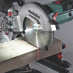 Scie à onglet et radiale avec laser 1800W avec support KSU - METABO KGS254M